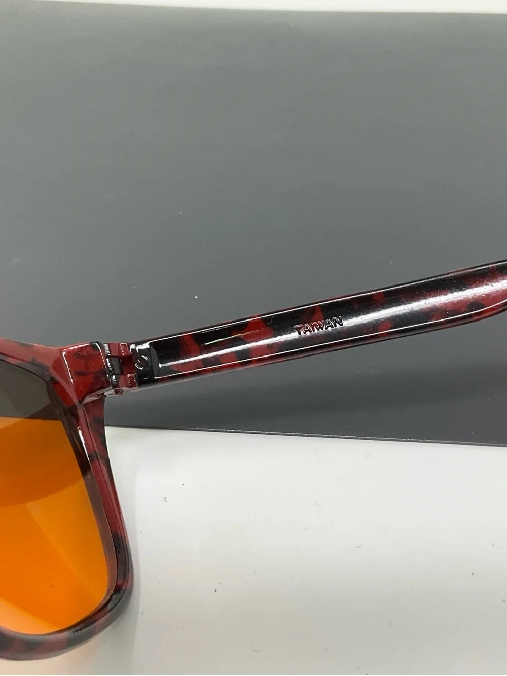 Vintage BluBlockers Sunglasses red tortoise